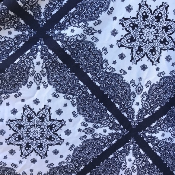 VIBE Sportswear Flowy Tank Top Pattern Medium NWT - Picture 7 of 8